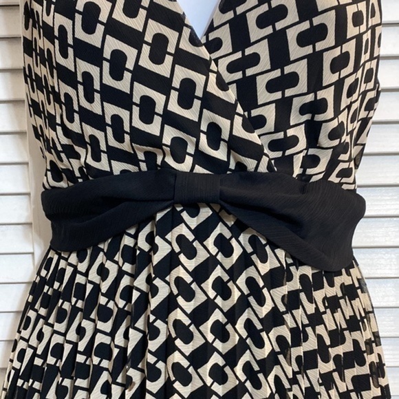 Rabbit Rabbit Rabbit Designs Black and cream dress!! - Picture 8 of 13